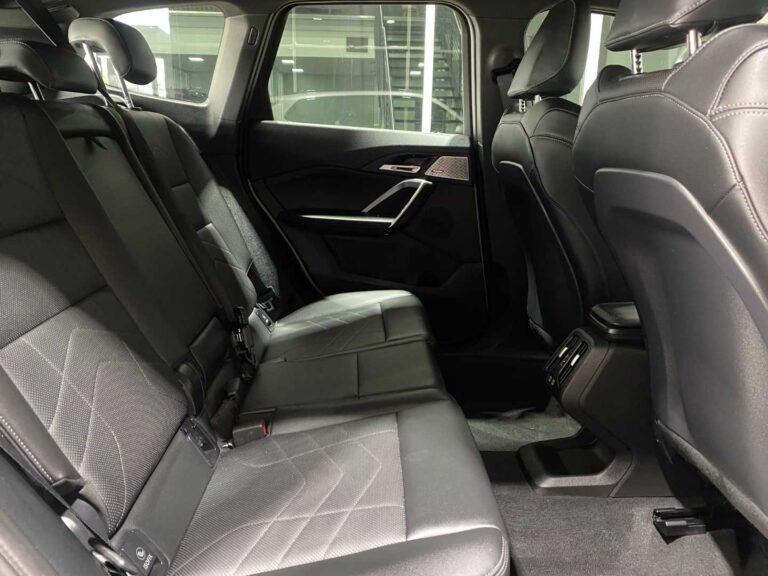 61a83c6b-868e-4f2f-9999-bc89e4427c7f