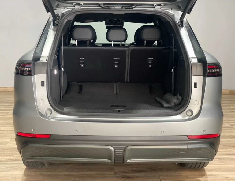 a500b6d5-567b-495a-90de-3c01e95ac196