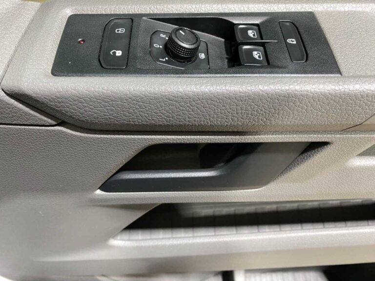 e9c3c5d8-1c07-4939-b49e-7fed5b3df566